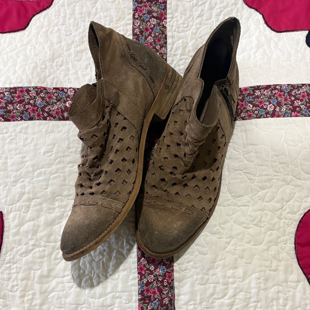 Musse & Cloud Taupe Perforated Ankle Booties